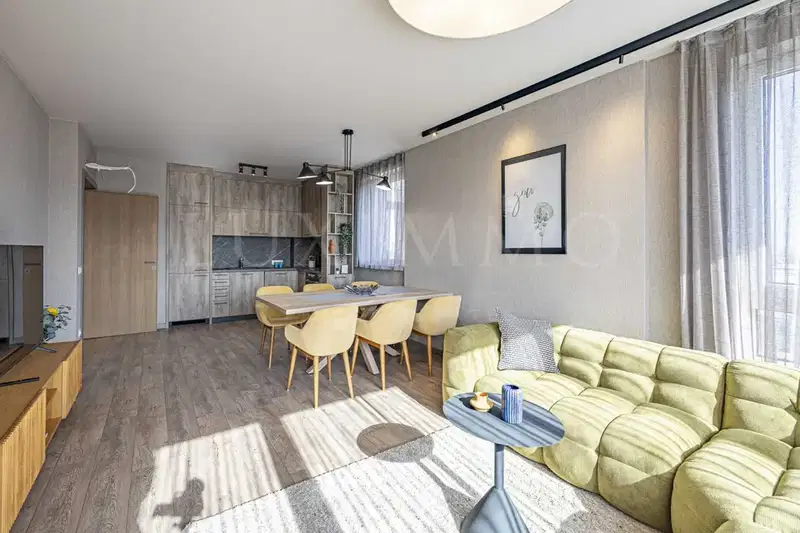 4-bedroom apartment in Sofiya, Drujba 2