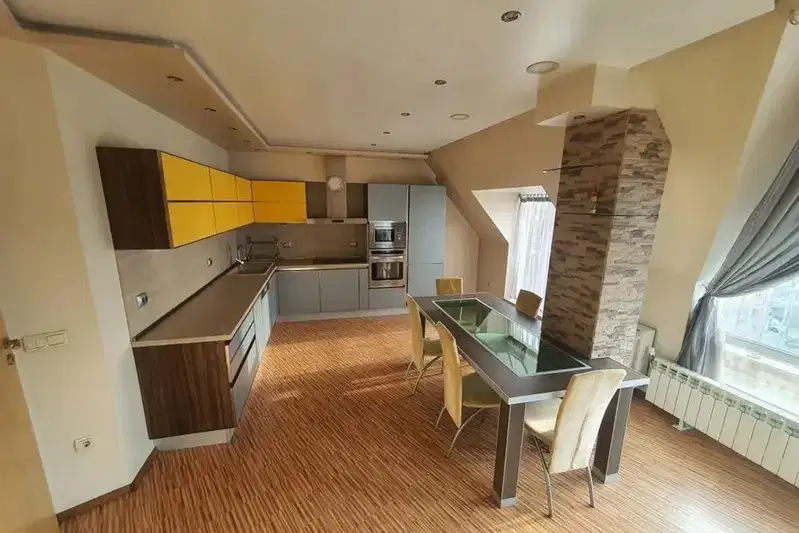 4-bedroom apartment in Varna, Kolhozen Pazar