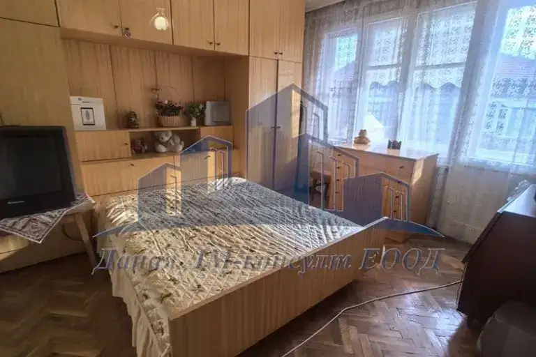 4-bedroom apartment in Shumen, Kurshun Cheshma