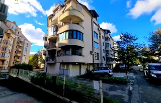Многостаен апартамент в София, Лозенец