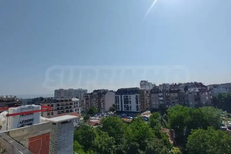 Многостаен апартамент в София, Люлин - център