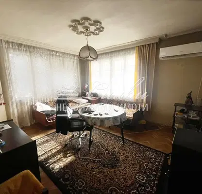 Снимка 3 — Многостаен апартамент в Шумен, Пожарната