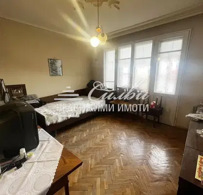 Снимка 5 — Многостаен апартамент в Шумен, Пожарната
