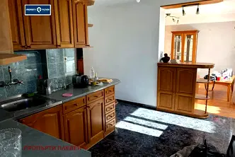 Многостаен апартамент в Плевен, Широк център