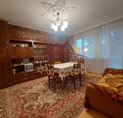 Снимка 2 — Многостаен апартамент в Добрич, Строител