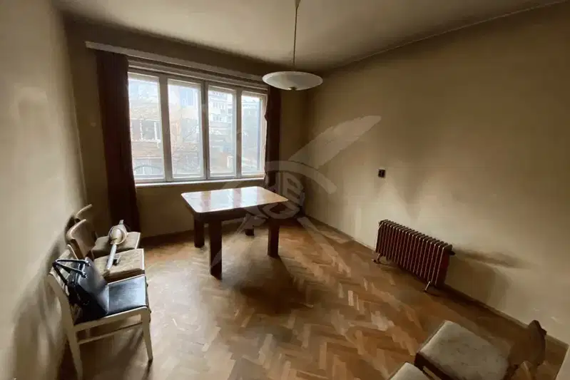 4-bedroom apartment in Plovdiv, Sydiiski