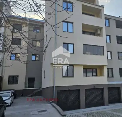 Снимка 2 — Многостаен апартамент в Хасково, Тракийски