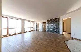 Многостаен апартамент във Варна, Виница