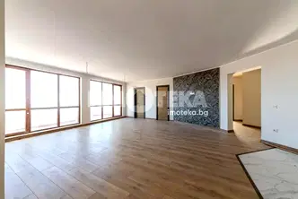 Многостаен апартамент във Варна, Виница