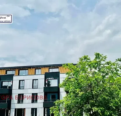 Снимка 2 — 4-стаен апартамент с две тераси в кв. Витоша, София