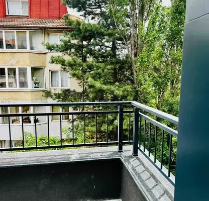 Снимка 5 — 4-стаен апартамент с две тераси в кв. Витоша, София