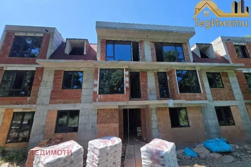 4-bedroom apartment in Oblast Burgas, Lozenec