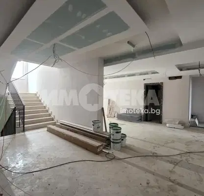 Photo 3 — 2-bedroom apartment in Студентски