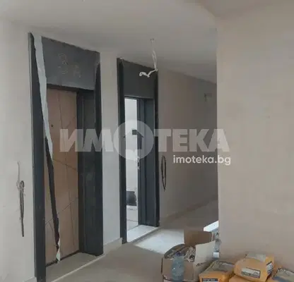 Photo 4 — 2-bedroom apartment in Студентски