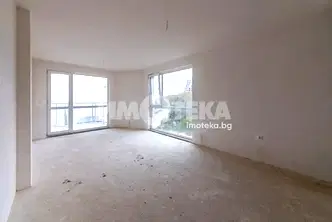 Двустаен апартамент в к.к. Чайка
