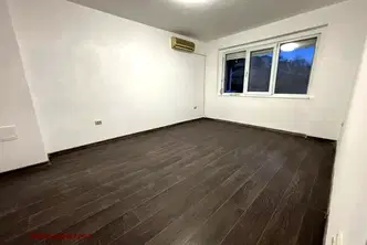 Двустаен апартамент във Варна, Автогара