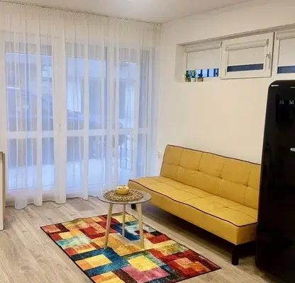 Снимка 4 — Двустаен апартамент във Варна, Централна поща