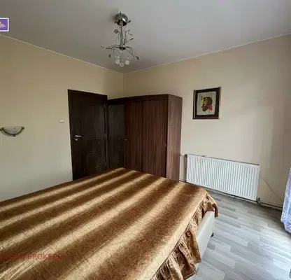 Снимка 5 — Двустаен апартамент във Велико Търново, Център