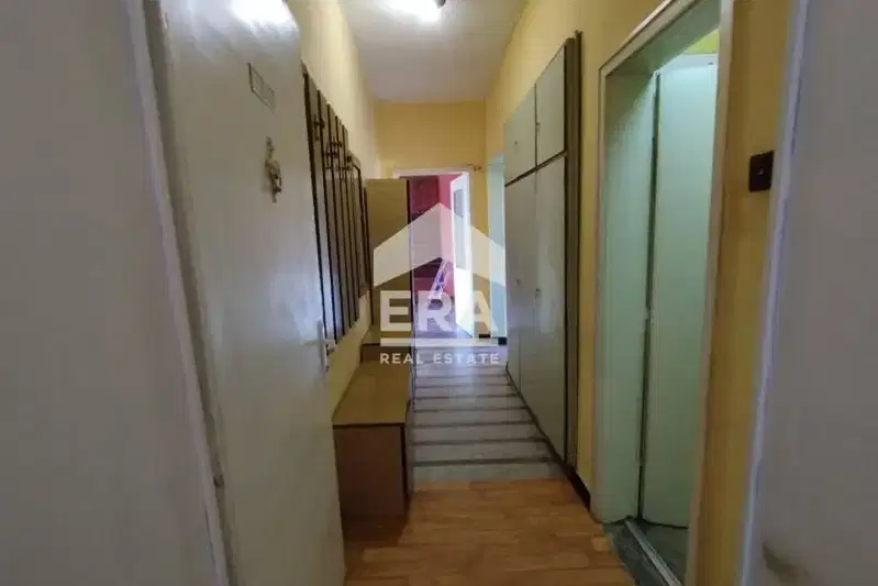 Двустаен апартамент в Хасково, Център