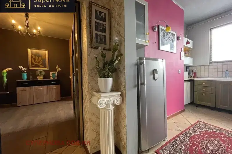 Двустаен апартамент в София, Център