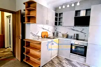 Двустаен апартамент във Велико Търново, Център