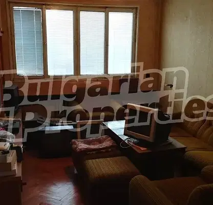 Photo 2 — 2-bedroom apartment in Раз, Център