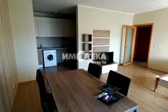 Двустаен апартамент с тераса в кв. Филипово, Пловдив