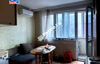 Двустаен апартамент с балкон в Гръцка махала, Варна