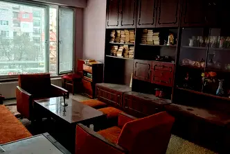 Двустаен апартамент в Перник, Изток