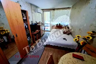 Двустаен апартамент във Велико Търново, Колю Фичето