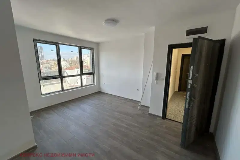 Two-room apartment with elevator in Karshiyaka, Plovdiv