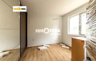 Двустаен апартамент с тераса в м-т Пчелина, Варна