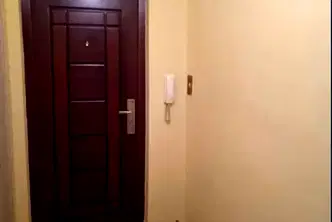 Двустаен апартамент с три отделни стаи и тераса в Младост 2, Варна