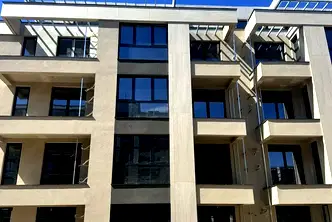 Двустаен апартамент с тераса в нова сграда в Остромила, Пловдив