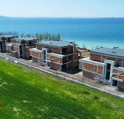 Снимка 3 — Двустаен апартамент с морска панорама в Сарафово, Лахана