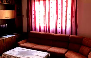 Двустаен апартамент в Хасково, Училищни