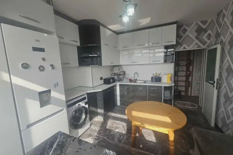 2-bedroom apartment in Kyrdjali, Vyzrojdenci