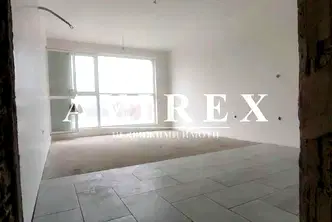 Двустаен апартамент в Пловдив, Южен