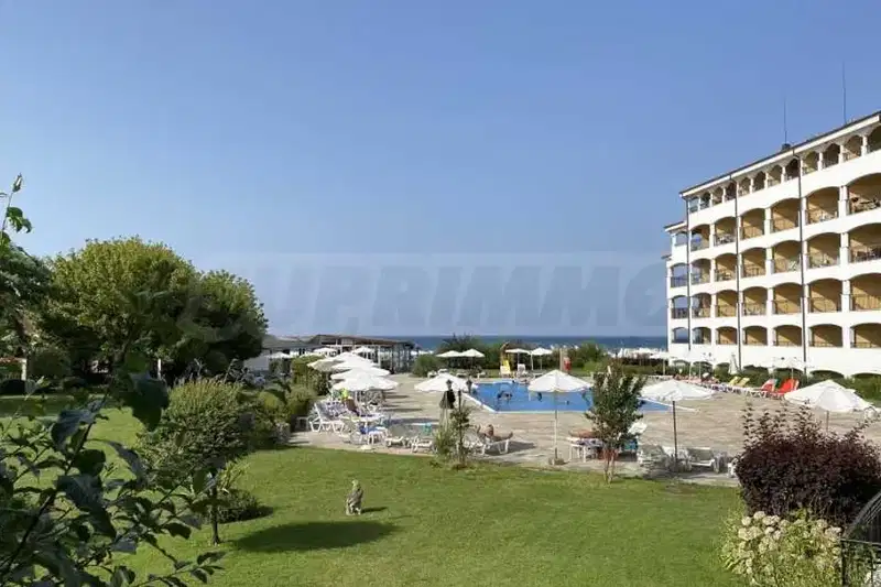 Двустаен апартамент в Бургас, Царево