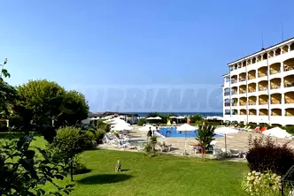 Двустаен апартамент в Бургас, Царево