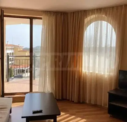 Снимка 2 — Двустаен апартамент в Бургас, Царево