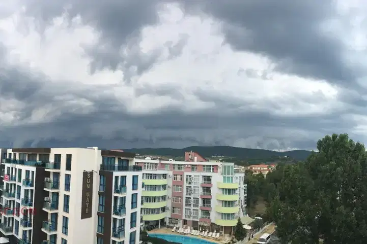Двустаен апартамент в Бургас, к.к. Слънчев бряг