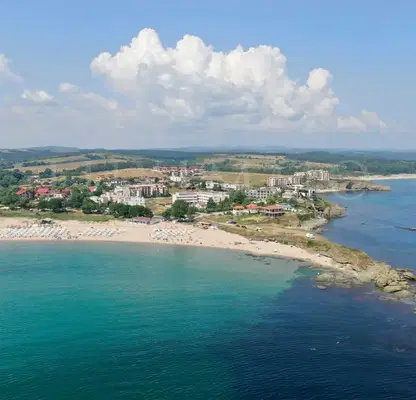 Снимка 2 — Двустаен апартамент в Бургас, с. Лозенец