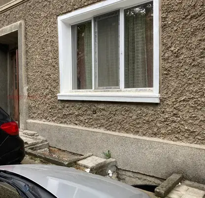 Снимка 3 — Двустаен апартамент в Кюстендил, Бобов дол