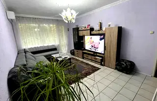 Двустаен апартамент в Монтана, Лом