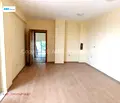 Снимка 2 — Двустаен апартамент във Варна, Бяла