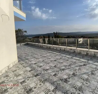 Снимка 5 — Двустаен апартамент с морска панорама в гр. Бяла