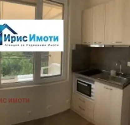 Снимка 2 — Студио с тераса и морска гледка в Поморие, Кротиря