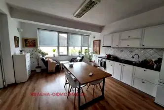 Етаж от къща в Ямбол, Център