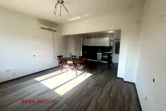 Етаж от къща в Пловдив, Център